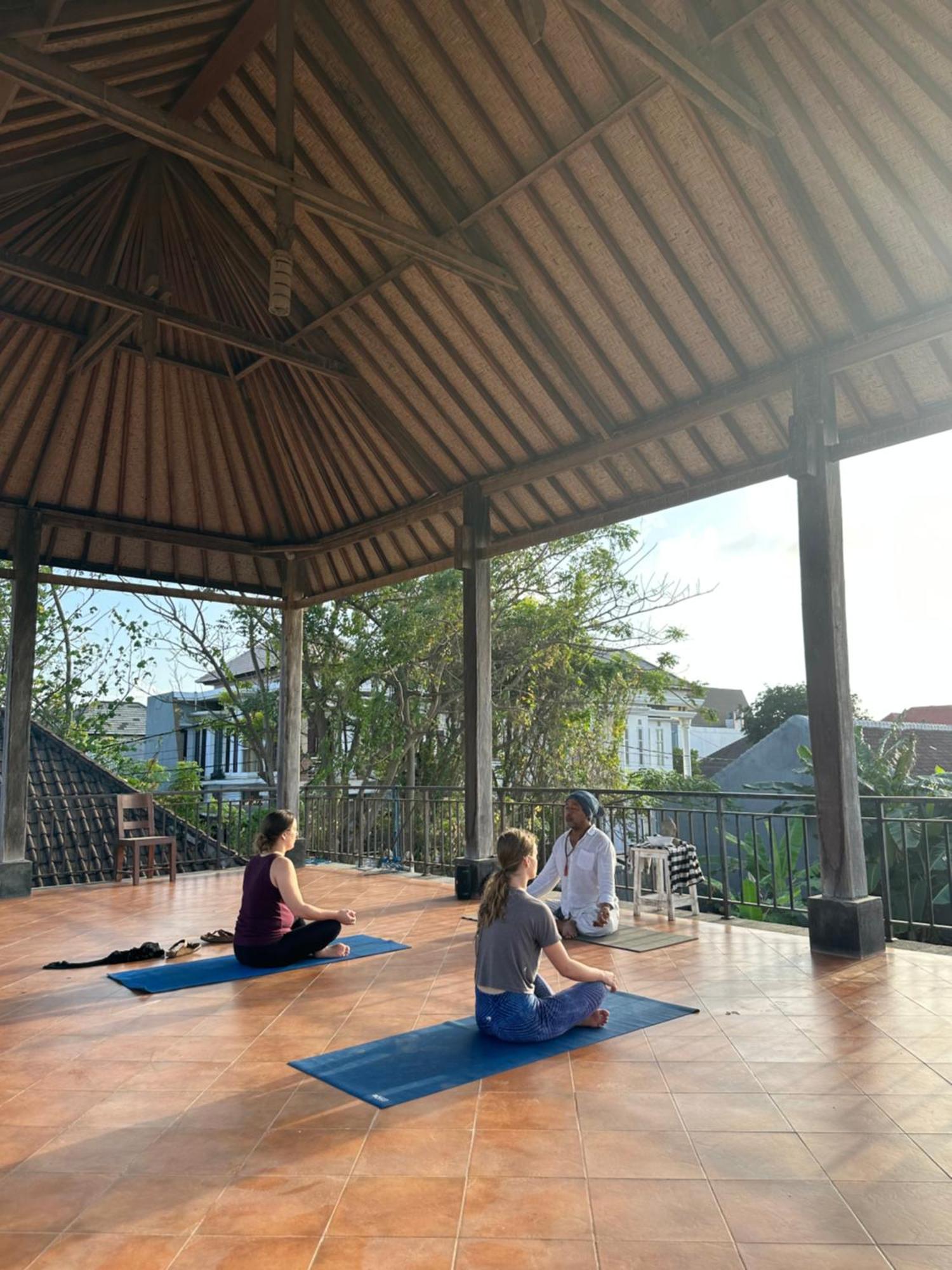 Diuma Residence Yoga Meditation Retreat And Healing Center Sanur Eksteriør billede