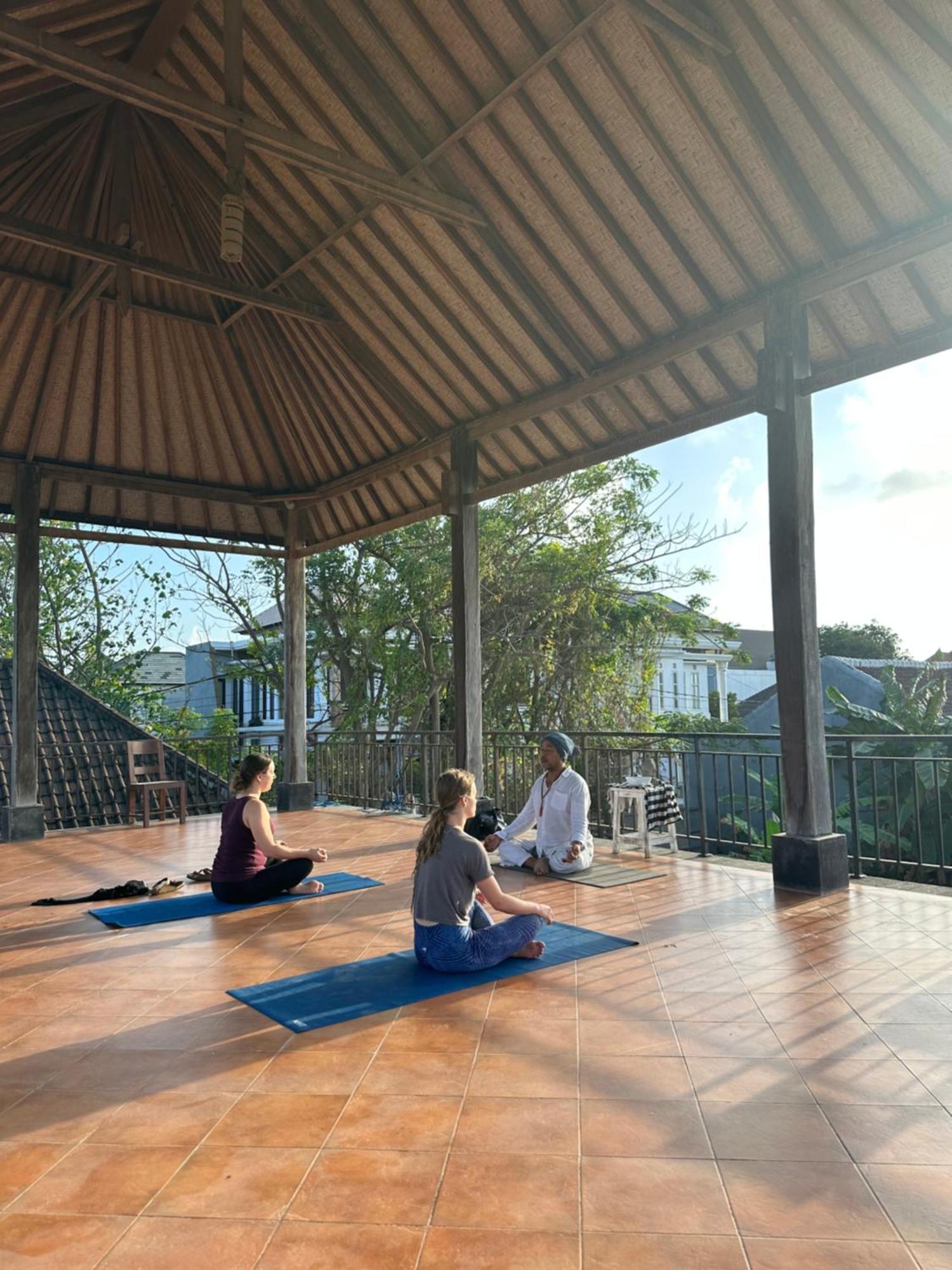 Diuma Residence Yoga Meditation Retreat And Healing Center Sanur Eksteriør billede
