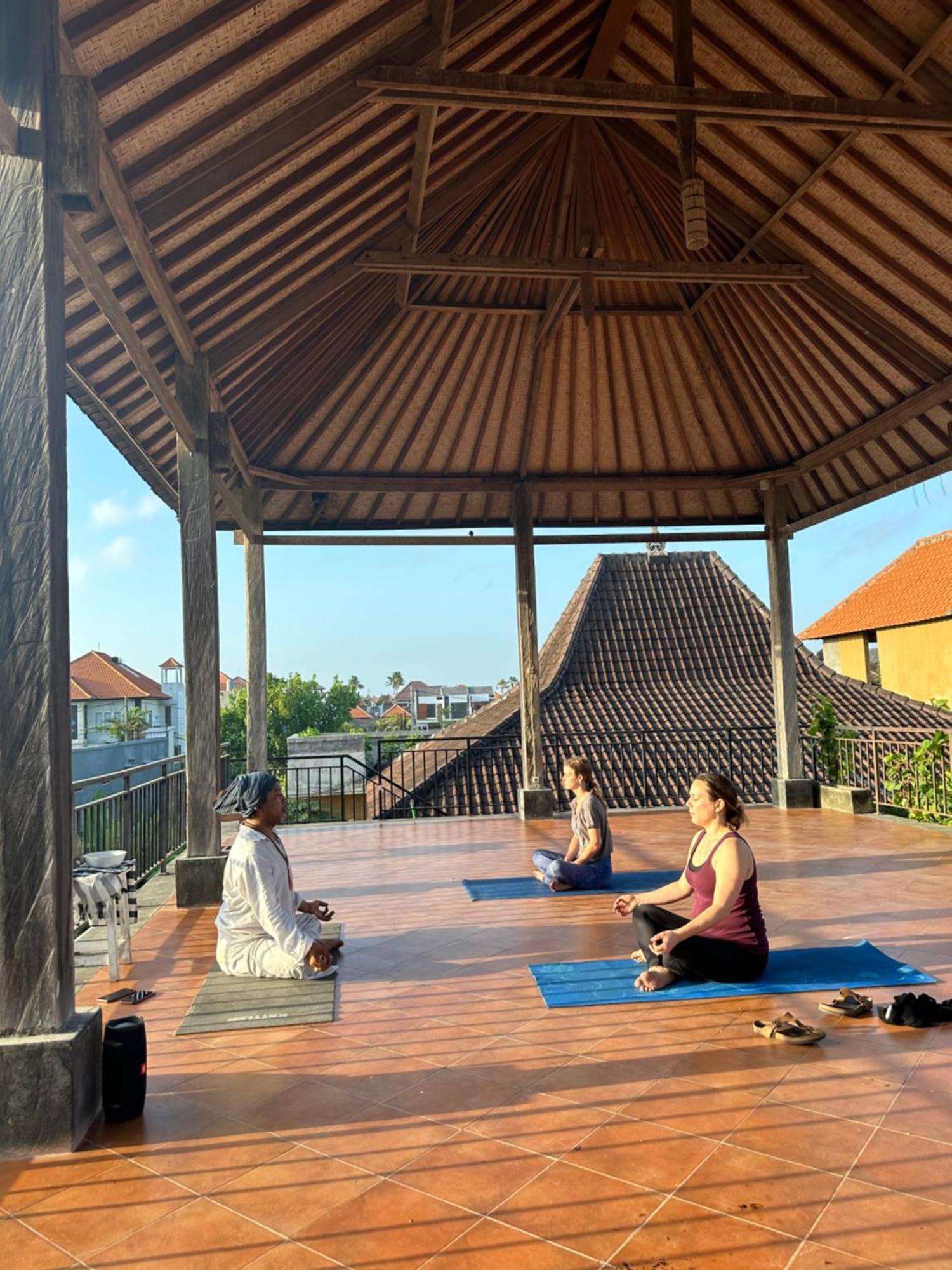 Diuma Residence Yoga Meditation Retreat And Healing Center Sanur Eksteriør billede